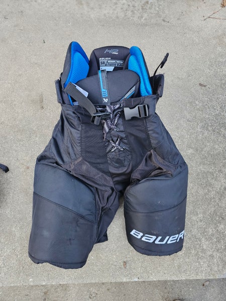 Senior Medium Bauer HP Pro Hockey Pants (Used)