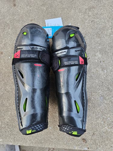 Junior Bauer Vapor 3X Pro 11" Shin Pads (Used)