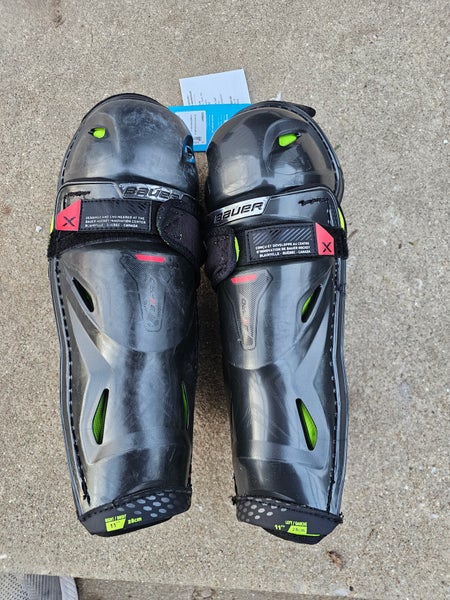 Junior Bauer Vapor 3X Pro 11" Shin Pads (Used)