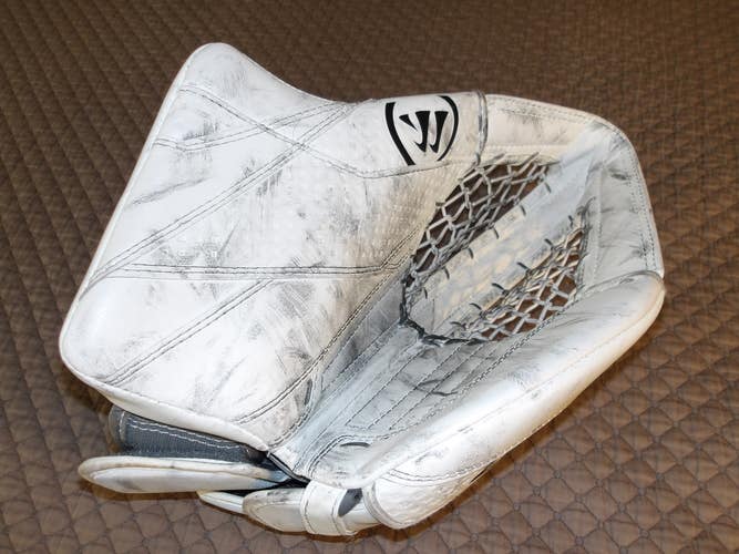 Used Warrior Ritual G7 Pro Goalie Glove Size Senior in White