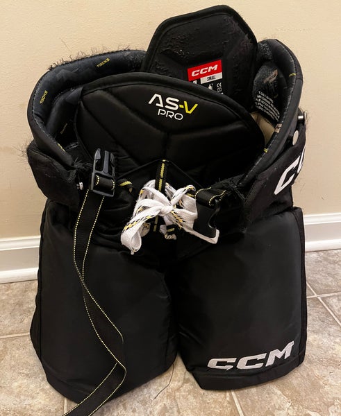 Adult Small CCM Tacks AS-V Pro Hockey Pants (Used)