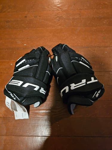 True Catalyst 5X Gloves 12" (Used)