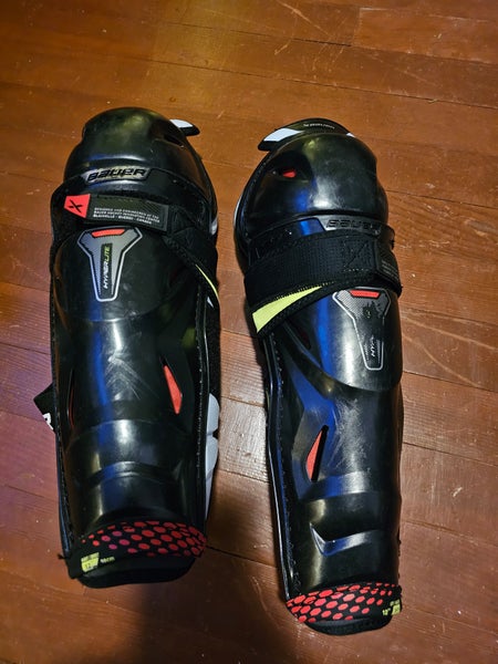 Junior Bauer Vapor Hyperlite 12" Shin Pads (Used)