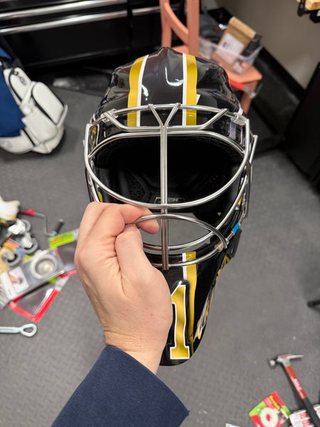 Senior Large CCM AXIS XF Goalie Mask (Used)