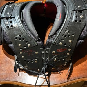Used Schutt Mid Flex 80015 Football Shoulder Pads