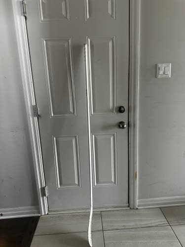 Intermediate Whiteout Right Handed Hockey Stick P28 65 Flex Pro Stock (Used)