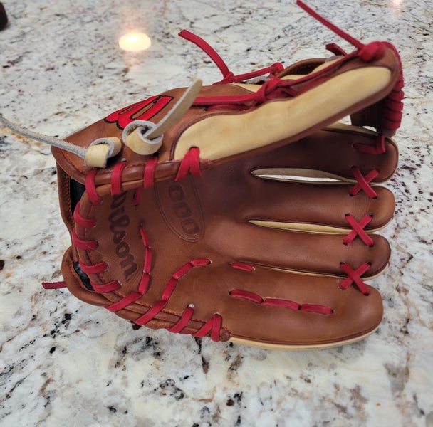 Infield RH Wilson A2000 Baseball Glove 11.5" (Used)