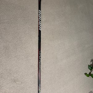 Intermediate Bauer Vapor Hyperlite Right Handed Hockey Stick P88 55 Flex (Used)
