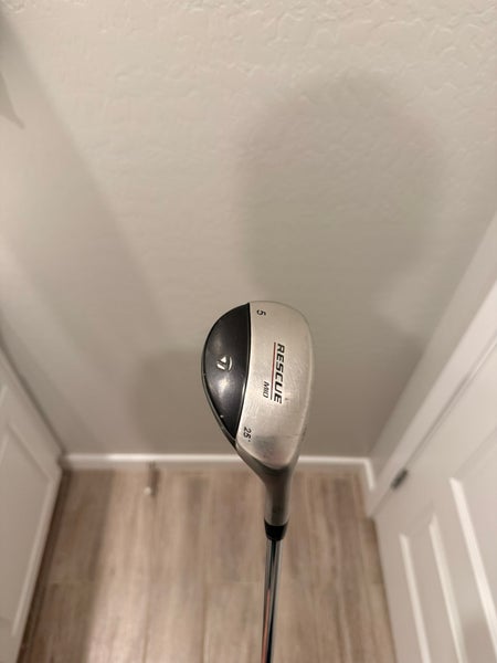 Men's TaylorMade Rescue Mid Right Handed Hybrid Stiff Flex 5H (Used)