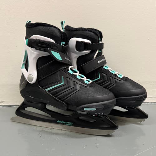 2024 Bladerunner ICE Skates Extendible Size Kids Size 2-5 (Used)
