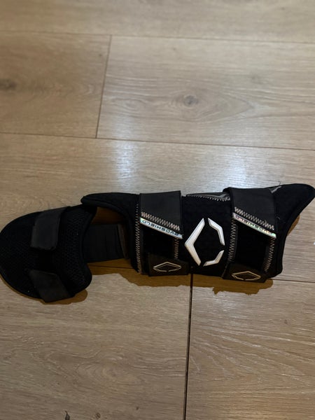 Black Senior EvoShield Leg guard Shin Guards (Used)