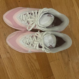 Men's Size M 10.0 (W 11.0) Nike Shoes (Used)