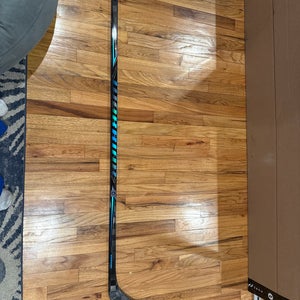 Intermediate Warrior Covert Deluxe Right Handed Hockey Stick W03 65 Flex (New)