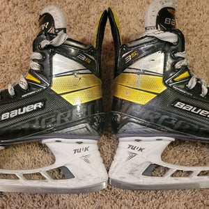 Bauer Supreme 3S Hockey Skates Regular Width Size 2.5