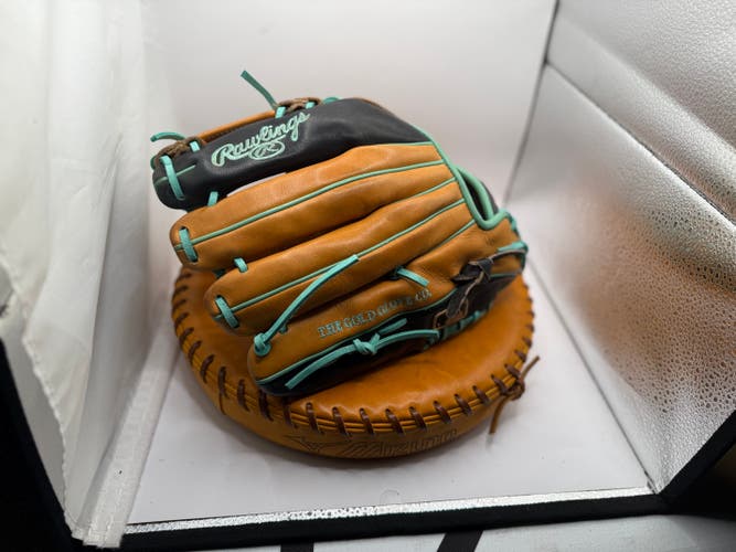 Infield RH Rawlings Heart of the Hide Baseball Glove 12" (Used)