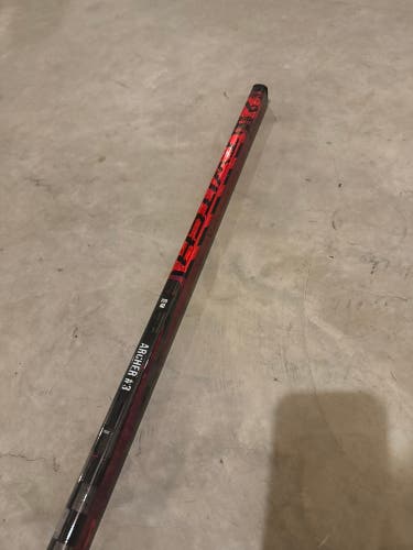 (Custom red) Bauer Twitch Right Handed Hockey Stick P28 40 Flex (used)