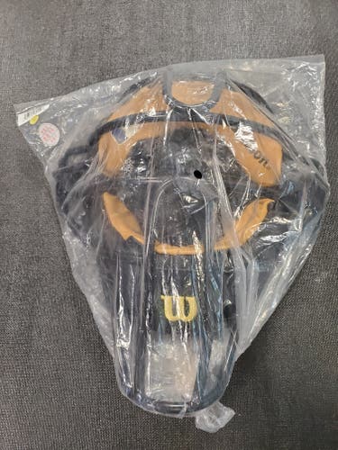 Wilson MLB Style Umpire Mask (NWOT)