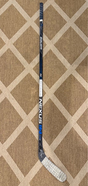 Senior Bauer Nexus 1N Left Hand Hockey Stick Mid Pattern 87 Flex Pro Stock (Used)