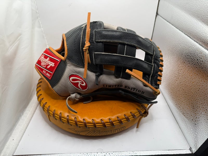 Outfield RH Rawlings Heart of the Hide Baseball Glove 12.75" (Used)