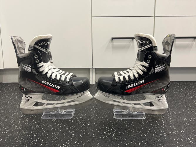 Bauer Vapor X3 Hockey Skates Regular Width 7 (Used)