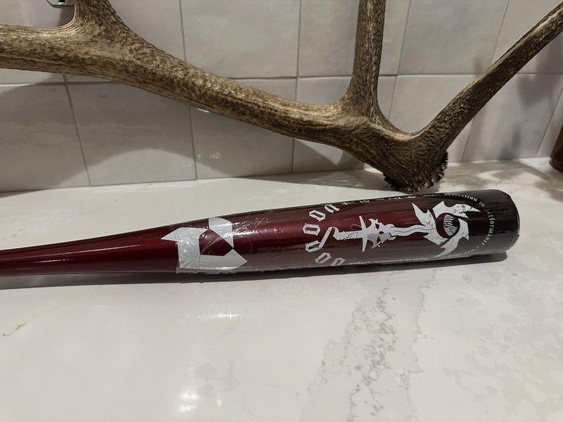 NIW 2025 DeMarini Voodoo One 34/31 (-3) BBCOR Baseball Battle