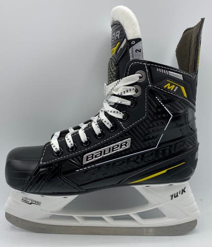 NEW Bauer Supreme M1 Skate, Size 2 D