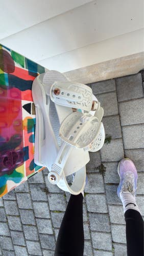 Women's Medium Snowboard Bindings All Mountain (Used)