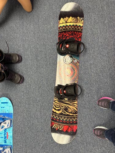 Women's GNU Ladies Choice Snowboard With Bindings 151 cm (Used)