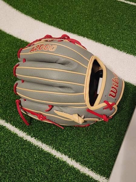 2025 Wilson RH Infield A2000 Baseball Glove 11.5" (New)
