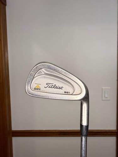 Titleist DCI 981 4-Iron Tri Spec Stiff Flex 38