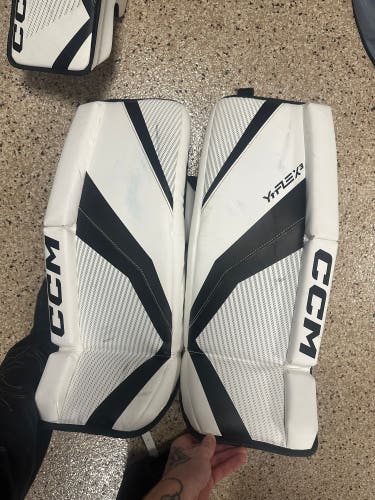 24" CCM Regular Goalie Full Set (Used)