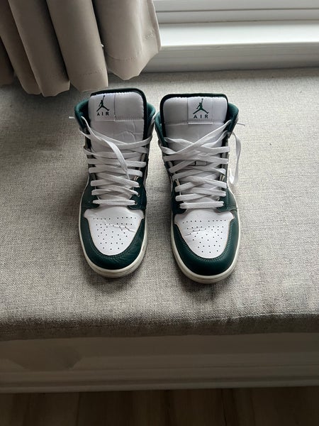 Green Unisex Size M 9.5 (W 10.5) Adult Air Jordan 1 Mid Shoes (Used)