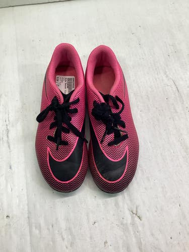 Used Nike Soccer Cleats Pink Junior 01 11347-S000259505