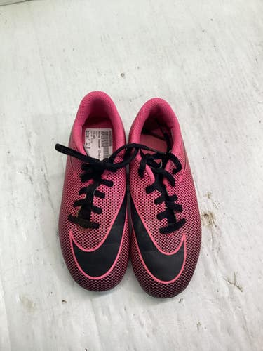 Used Nike Soccer Cleats Pink Youth 12.0 11347-S000259506