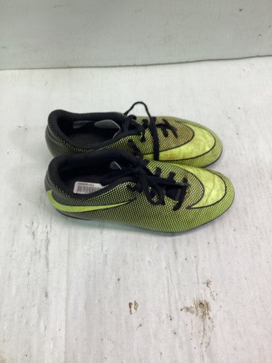 Used Nike Soccer Cleats Green Junior 02 11347-S000259503