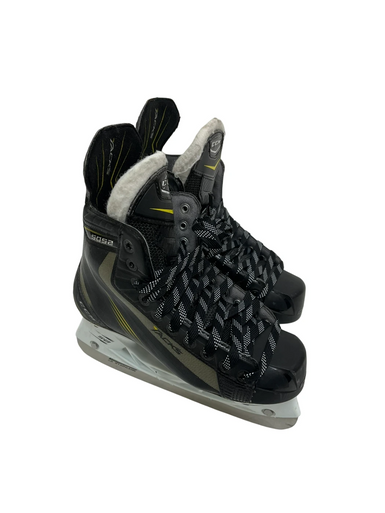 Used CCM Tacks 5052 Junior 4 Hockey Skates 11692-S000144667