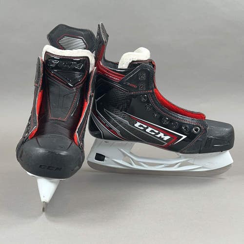 CCM Jetspeed FT490 Size 5.5 Intermediate Hockey Skates