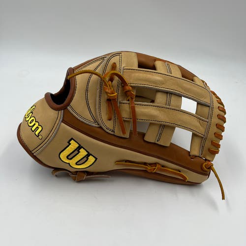 Wilson A2000 1777 12.75 Outfield Baseball Glove