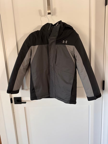 Black Boys Medium 3-in-1 Under Armour Jacket-Like New (Used)