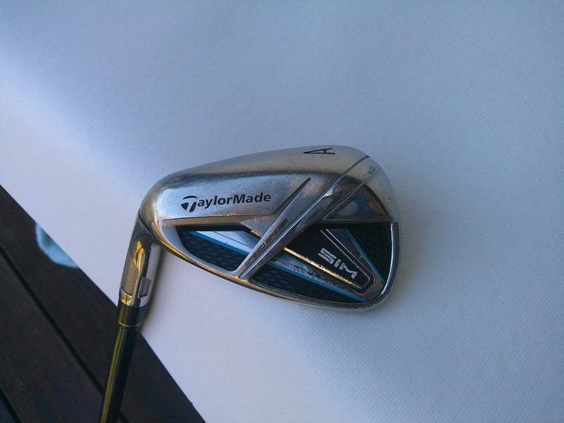 TaylorMade SIM MAX Approach Wedge w/ Fujikura VENTUS 6R Shaft - LEFTY