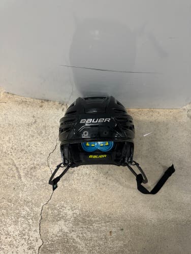 Large Bauer Re-Akt 150 Helmet (Used)
