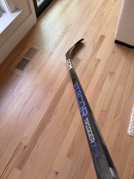 CCM Ribcor Trigger 7 Pro Left / P90TM / 80 Flex