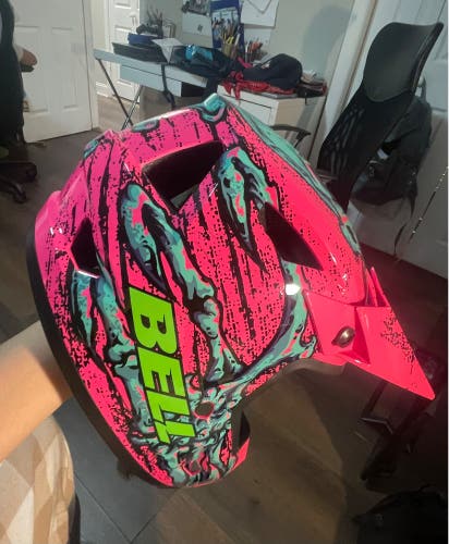 Men's Large Bell Bike Helmet (New)