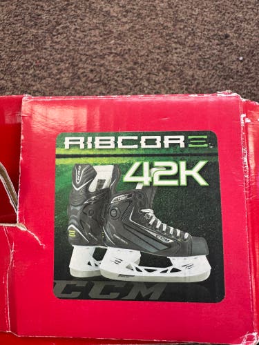 2015 CCM Ribcor 42K Hockey Skates Regular Width Size 4.5 (New)