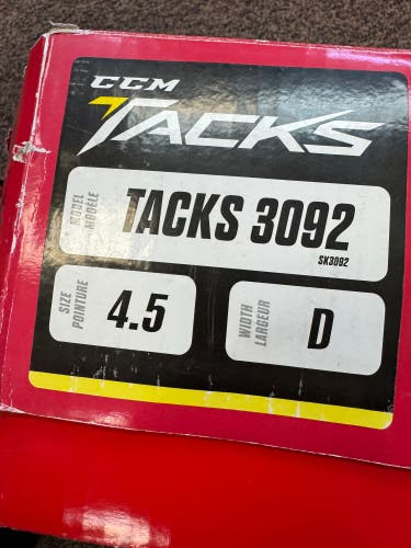 2016 CCM Tacks 3092 Hockey Skates Regular Width Size 4.5 (New)