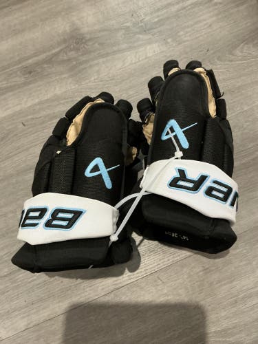 Utah hockey club Bauer Vapor Hyperlite Gloves 14" Pro Stock (Used)