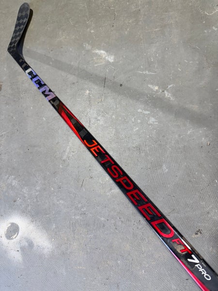 CCM JETSPEED FT7 PRO, Pro Stock Hockey Stick Grip P28 75 Flex Right 8992