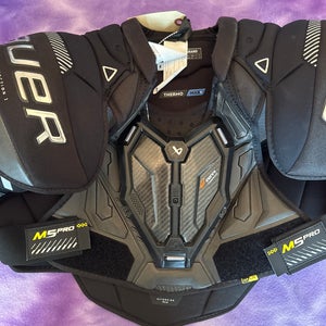 Large Intermediate Bauer Supreme M5 Pro Shoulder Pads (Used)