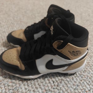 Jordan Mid 1 Multisport Cleat Gold