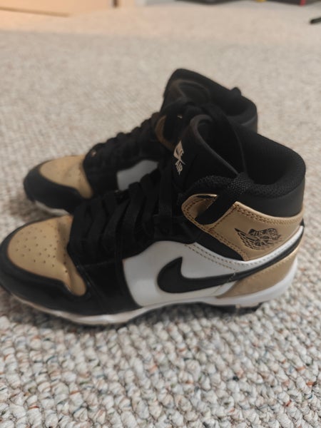 Jordan Mid 1 Multisport Cleat Gold